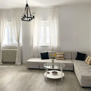 White Bucureşti
